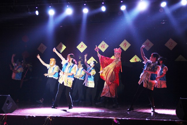 化工系《厉害了我的化工》 李博一摄影 化工系《厉害了我的化工》 李博一摄影