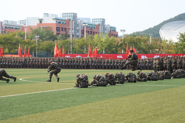 战术表演   曹明秀摄影