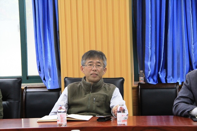 院长杨朝合发表讲话 魏孟吉摄影