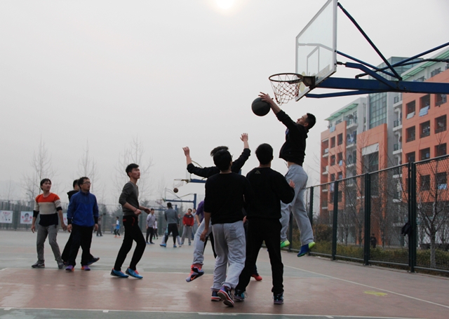 开学第一场篮球赛 开学第一场篮球赛