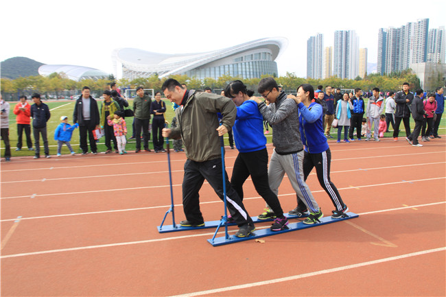 风雨同舟 风雨同舟