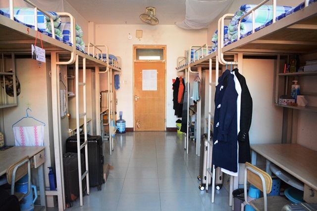 整洁安全的宿舍环境