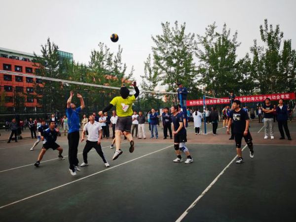 男排扣球 男排扣球