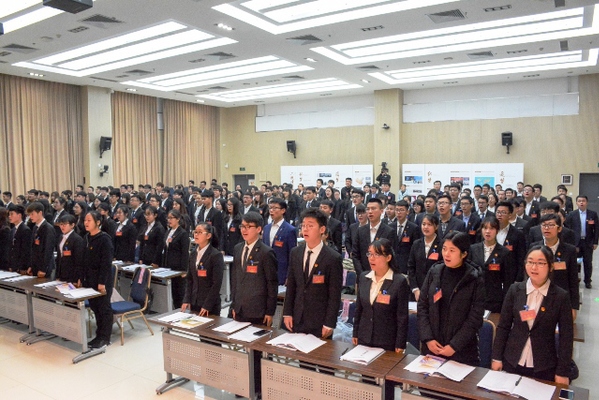 全体参会代表合唱国歌 李博一摄影 全体参会代表合唱国歌 李博一摄影