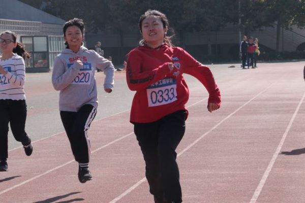 女子100米决赛 李国梁摄影