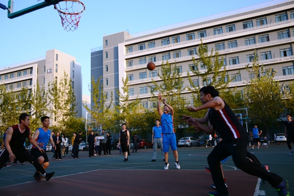 罚篮 王玉娟摄影