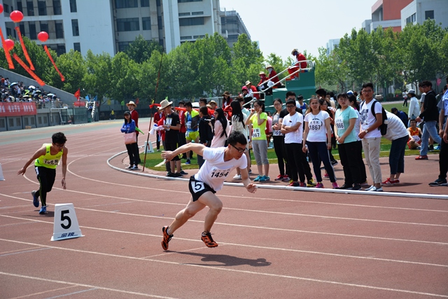起跑 魏孟吉摄影 起跑 魏孟吉摄影