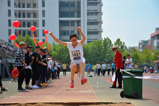 跳远 魏孟吉摄影 跳远 魏孟吉摄影