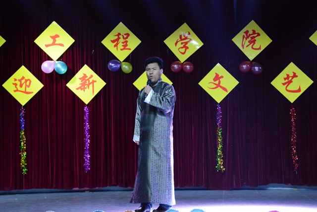 生物中心 粤语独唱《万里长城永不倒》 生物中心 粤语独唱《万里长城永不倒》