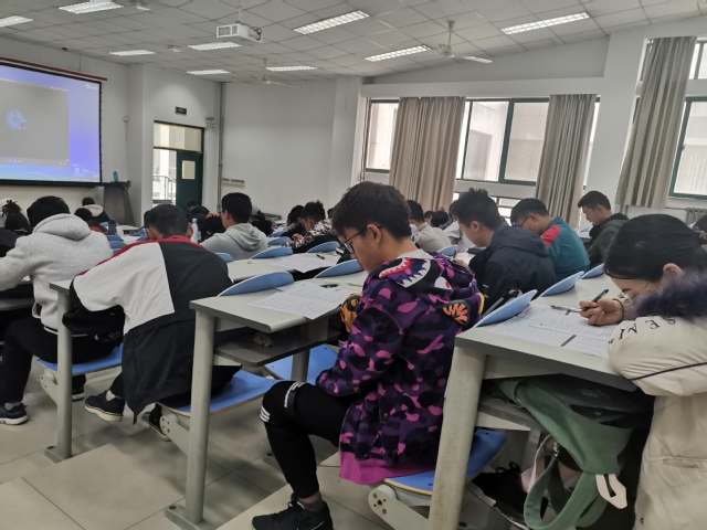 同学们认真作答 同学们认真作答