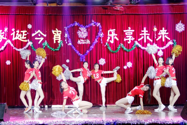 开场舞《啦啦操》 开场舞《啦啦操》